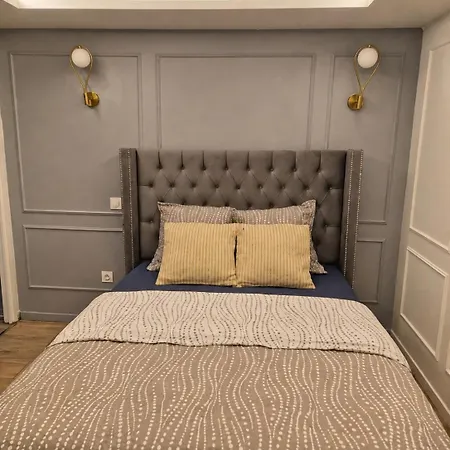 Romantique Avec Jacuzzi Et Cinema Pres De Paris * Bobigny