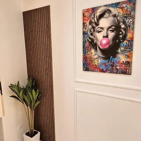 Apartment Romantique Avec Jacuzzi Et Cinema Pres De Paris